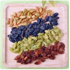 新疆特产葡萄干超大特级绿香妃王黑加仑红提混合果干袋装免洗零食